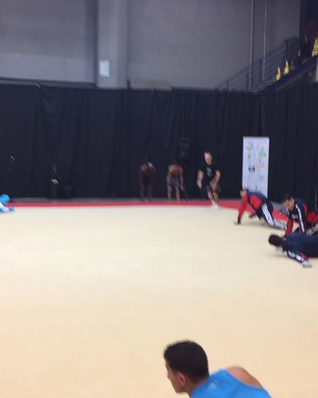 scottmorgan_'s tweet photo. Little throwback to last years worlds training 🇨🇦
#montreal #worlds #training #floor #oldman #newskills #bigguns #gymnova #bouncy #gymnastics #teamcanada #gymnasticscanada #dohagym2018 #flicka #northvan #newhome https://t.co/xWKHHr3aFr https://t.co/Cu0zqU1dPO