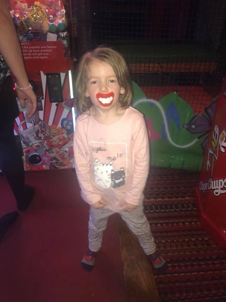 tyrer_kelly's tweet photo. #CelebrationOfLife #SpiderEde #DIPG
@Spideredeappeal @Bradleysfight https://t.co/0rBqhMXR30