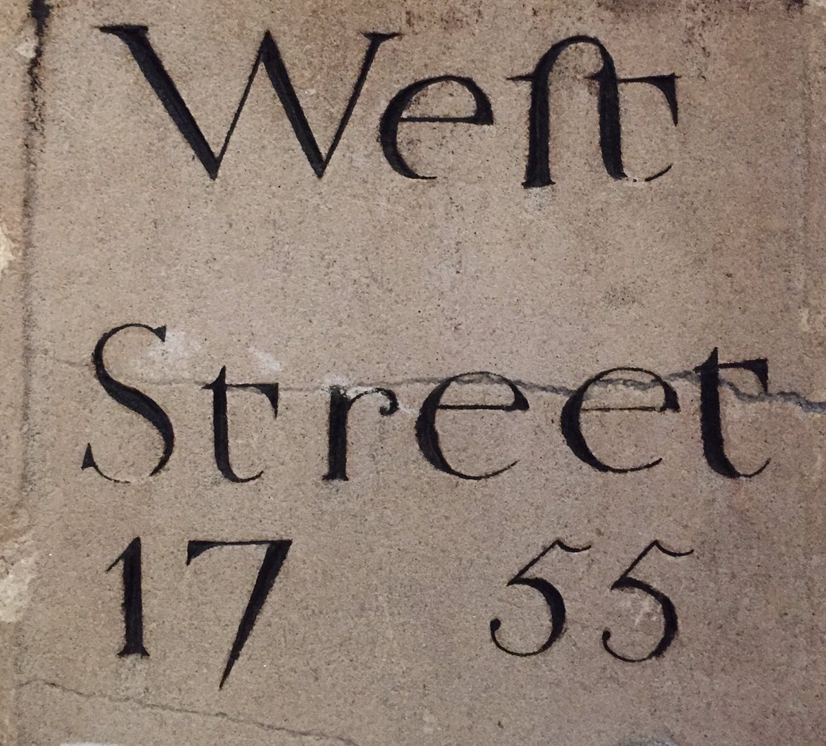 martinschooley1's tweet photo. #FontSunday #FadingFonts @DesignMuseum https://t.co/du4fvHA1cO