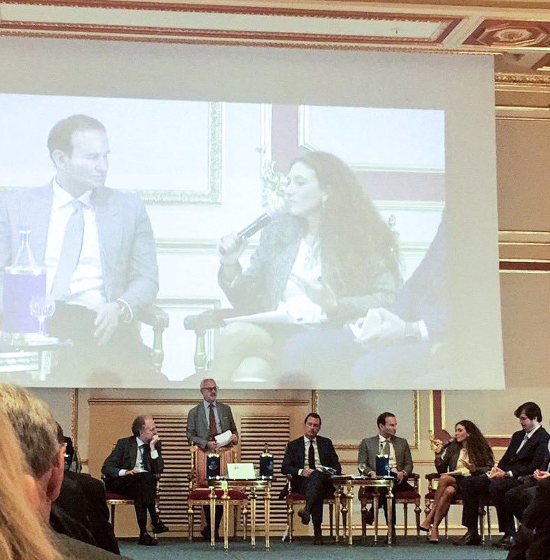 Fake news sono il sottoprodotto di una cultura piatta e della velocità della Rete di cui si servono politica e media per manipolare il consenso <a href="/fleinaudi/">Fondazione Luigi Einaudi</a> <a href="/AcademyAises/">AISES</a>