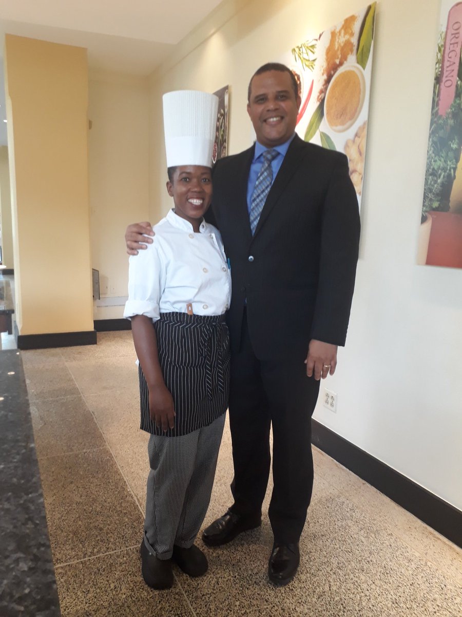 JHC_TnT's tweet photo. Always a pleasure to run into a fellow #Jamaican doing us proud #Chef #JamaicanChef #TrinidadandTobago https://t.co/3P4o5kkCJp