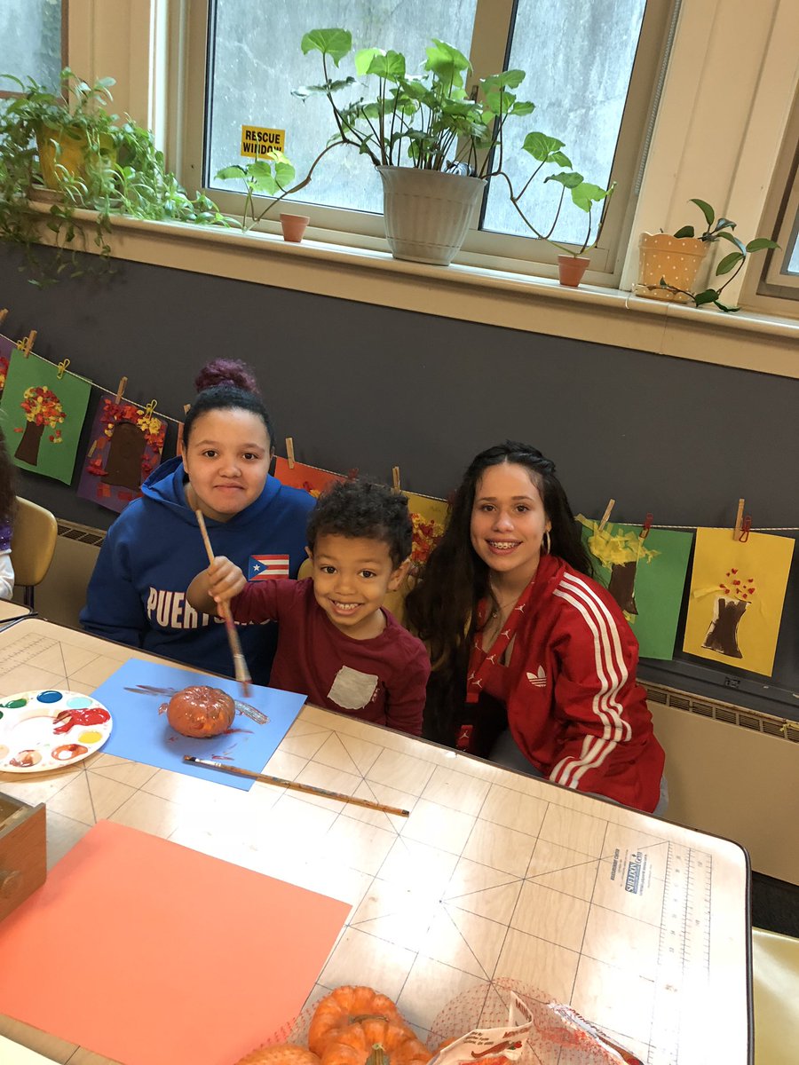 BHS_FACS's tweet photo. Childhood Development Class and Pre-K’s getting ready for Halloween. Everything Pumpkin. @BinghamtonCSD @dawnecadams @Kevin_Richman @DrToniaThompson @BPatriotProud https://t.co/8KD6PbjE9d