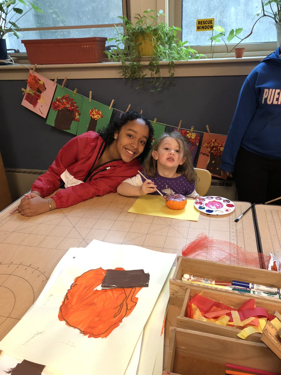 BHS_FACS's tweet photo. Childhood Development Class and Pre-K’s getting ready for Halloween. Everything Pumpkin. @BinghamtonCSD @dawnecadams @Kevin_Richman @DrToniaThompson @BPatriotProud https://t.co/8KD6PbjE9d