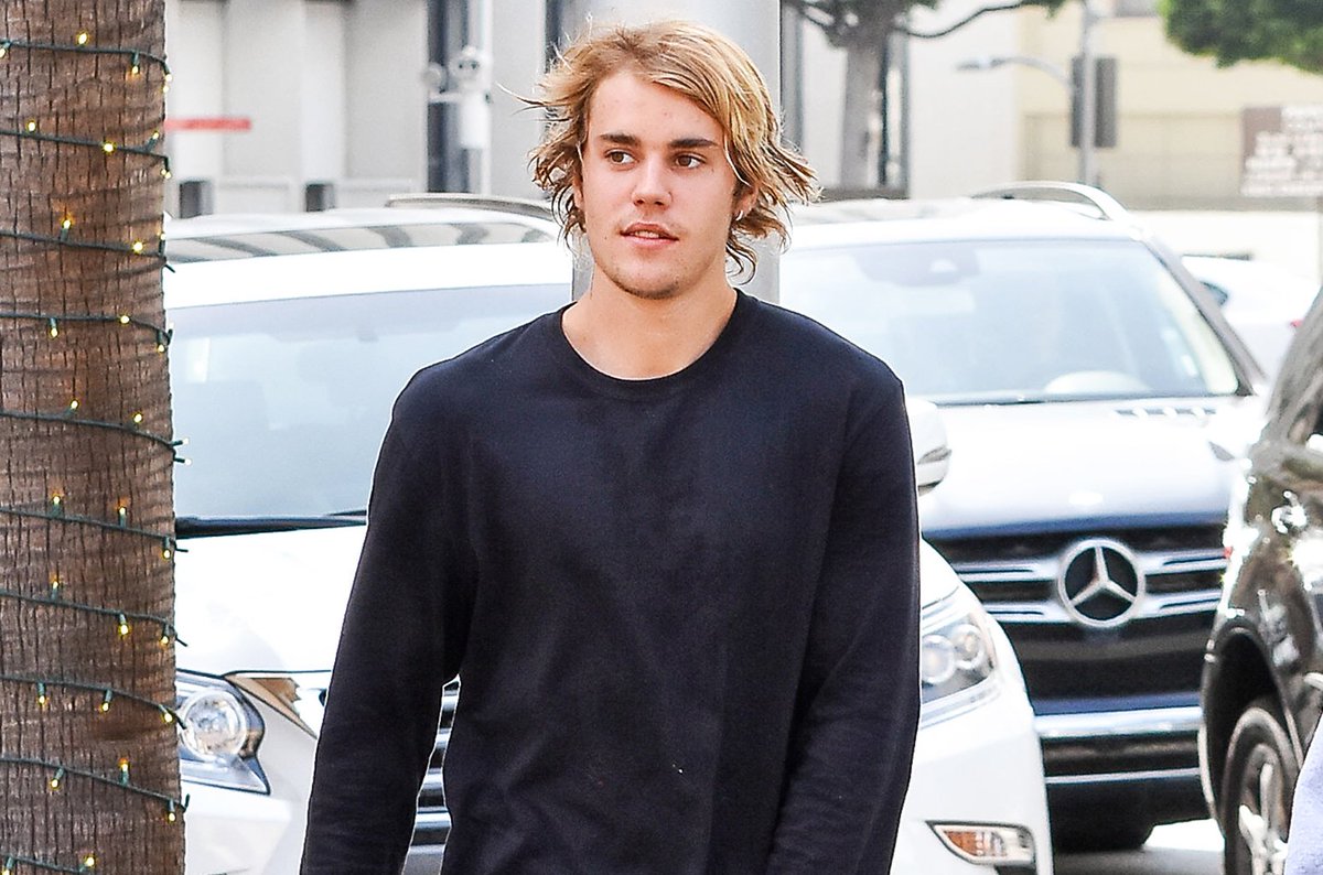 Twitter Is FLIPPING OUT Over Justin Biebers Engagement to Hailey Baldwin Twitter Is FLIPPING OUT Over Justin Biebers Engagement to Hailey Baldwin new picture Twitter Is FLIPPING OUT Over Justin Biebers Engagement to Hailey Baldwin Twitter Is FLIPPING OUT Over Justin Biebers Engagement to Hailey Baldwin new photo