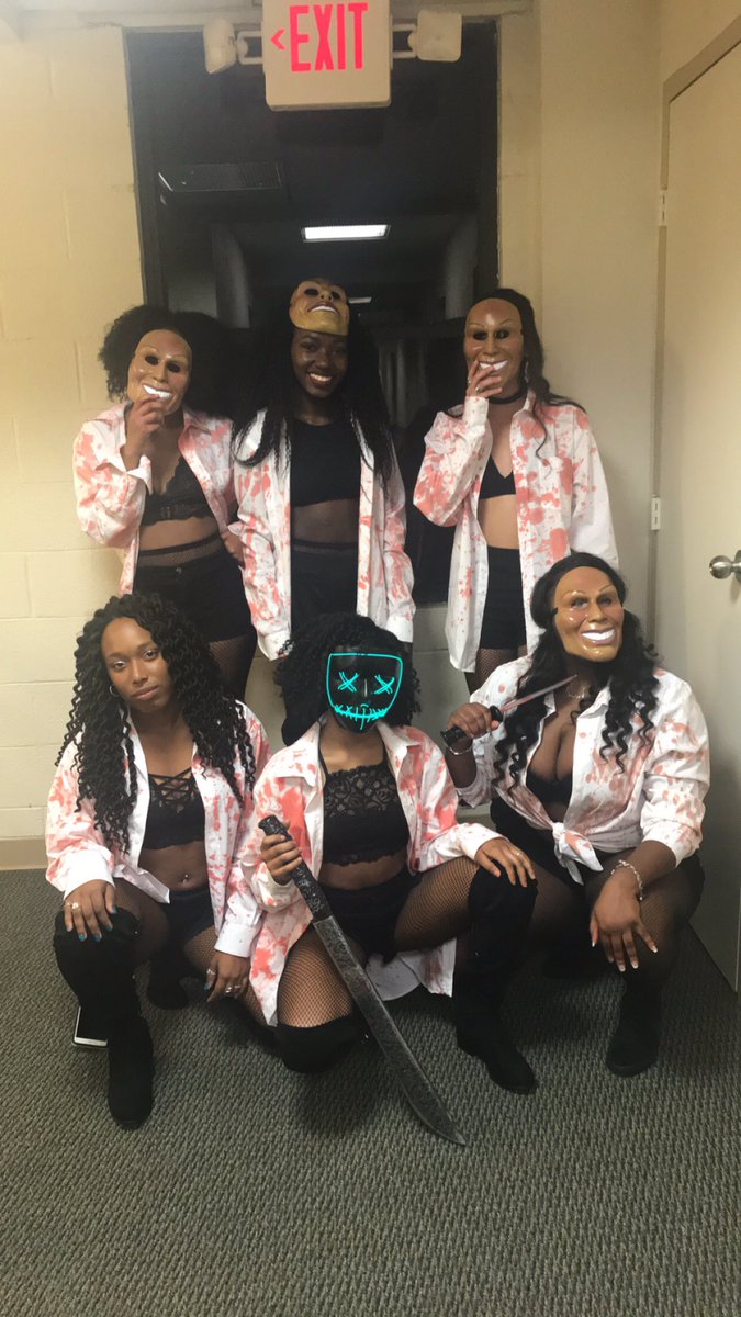 EvansTimetreia's tweet photo. We definitely was the topic of discussion last night 🤪🤞🏾😘💗 #325ScreamFest https://t.co/yRqRvc7xZ8