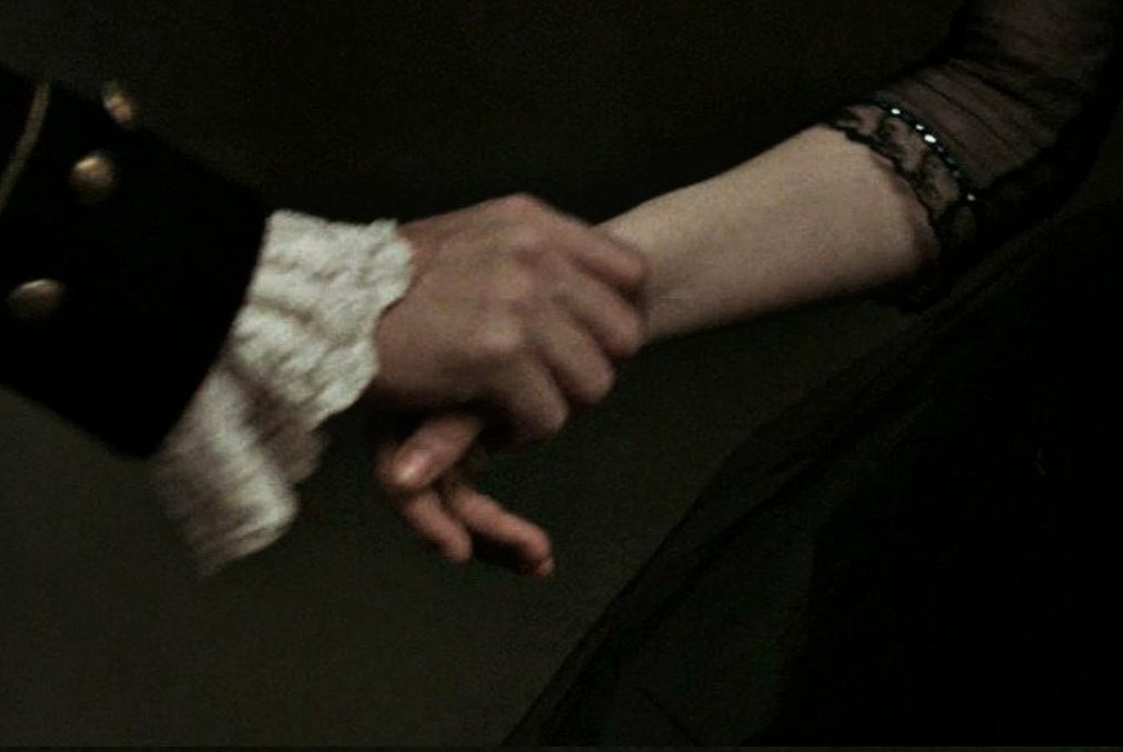 reginaoctavius's tweet photo. "so often times it happens that we live our lives in chains, and we never even know we have the key." https://t.co/yH97fYuC83