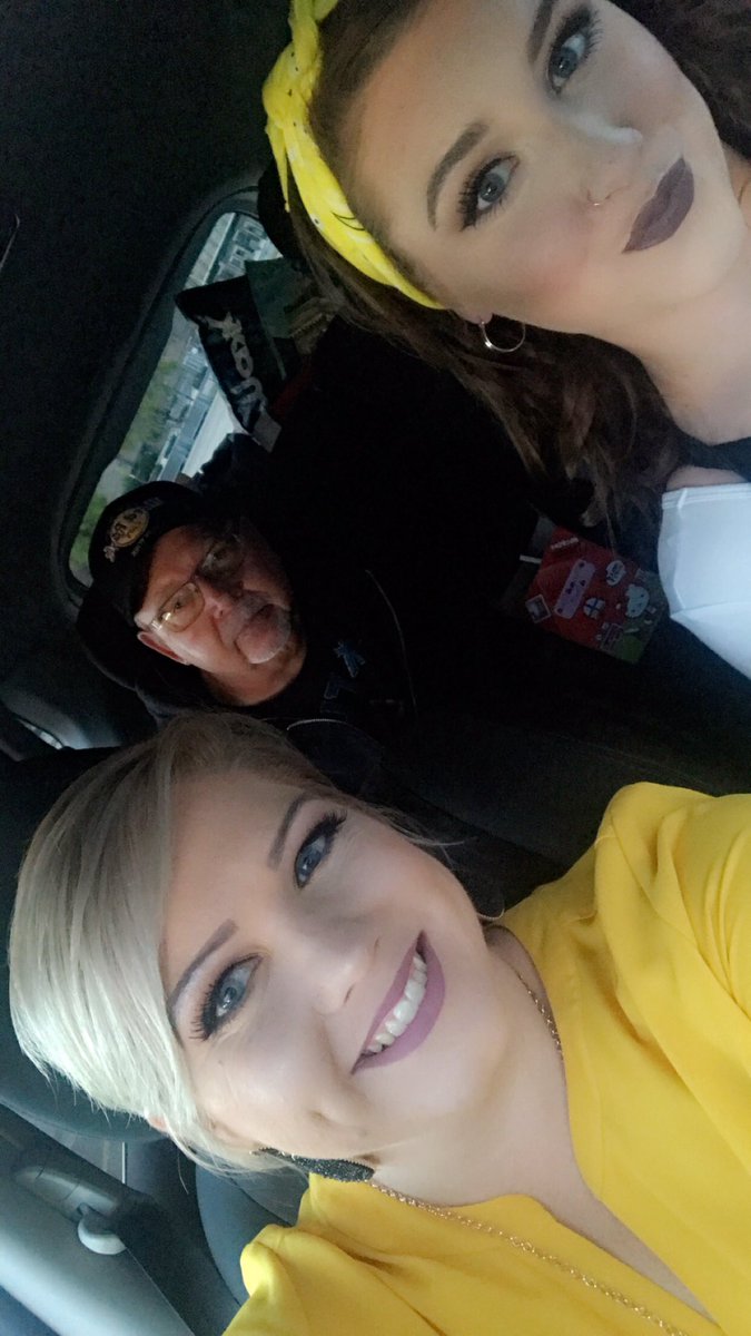 arenken6's tweet photo. Dads who go to shows! Clearly he’s so excited 😆 @tylerrjoseph @joshuadun @twentyonepilots #twentyonepilots #banditophiladelphia https://t.co/wabqiXQTrB