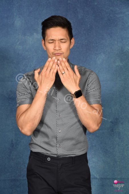 HShumJRBR's tweet image. Nós amamos MUITO essa sequência de fotos tiradas durante a #thos2! 💖