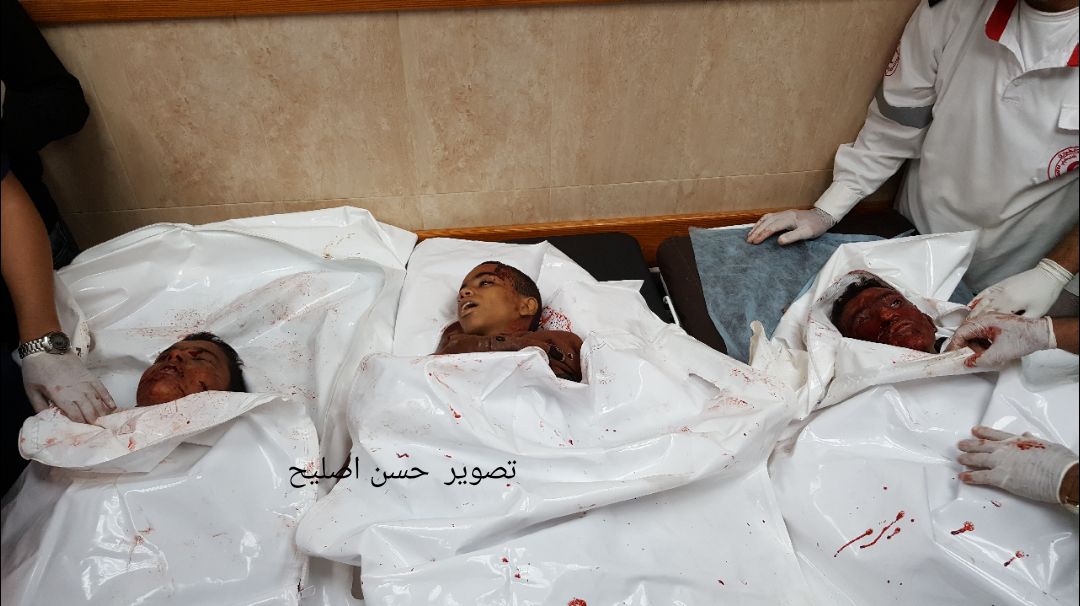 qudsn's tweet image. مصادر محلية: الأطفال الشهداء كانوا ينصبون شباكاً لصيد العصافير وأعدمهم الاحتلال بقصف الطيران شرق دير البلح وسط قطاع غزّة

#ذبحوا_الطفولة