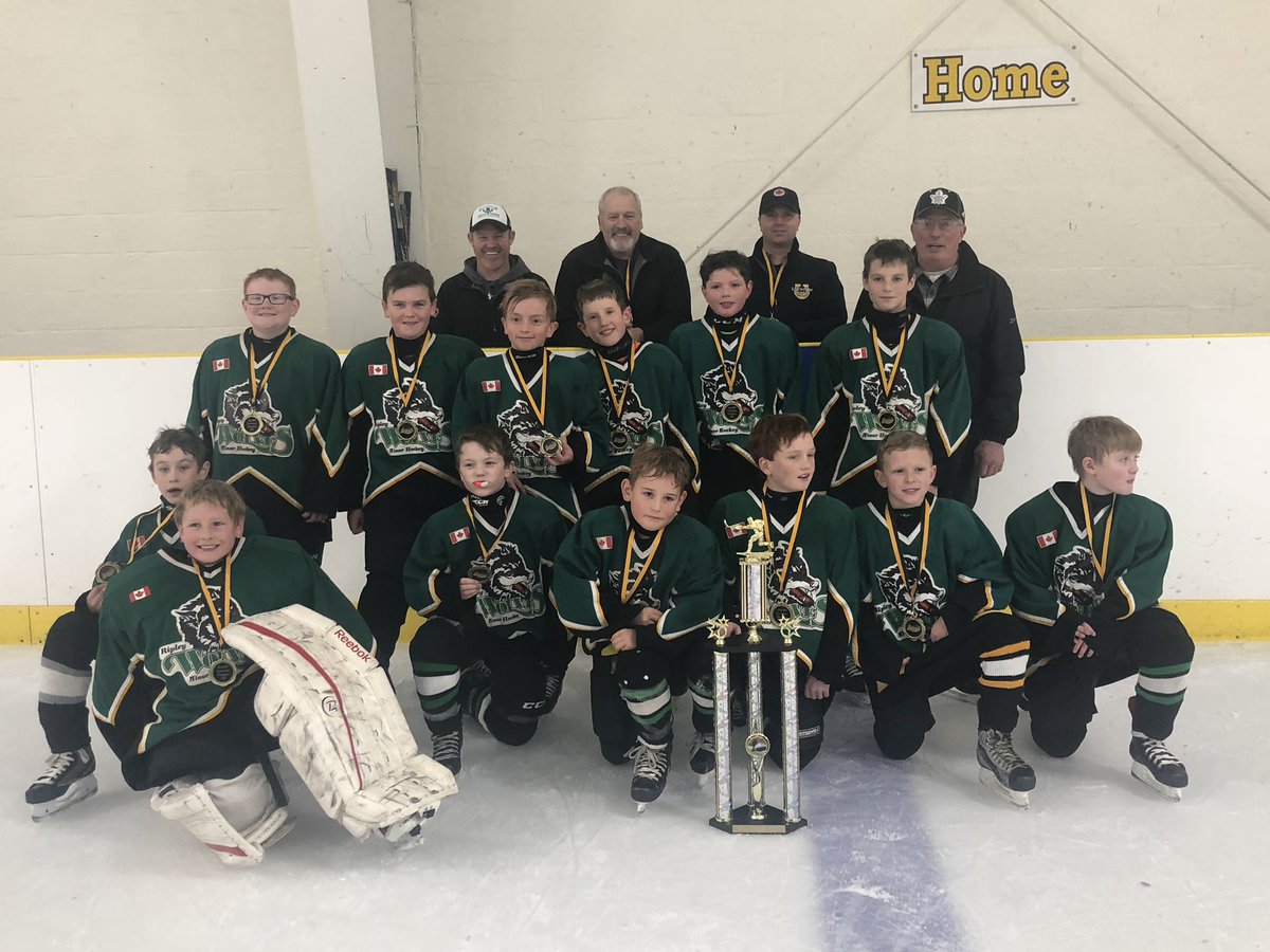 Redsonya30's tweet photo. Huron-Bruce takes the win! #amalgamationsuccess #atom #hockeyislife #historyinthemaking https://t.co/wr0hNO5k5O