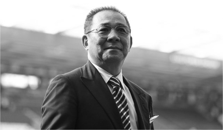 Le jour de son anniversaire, lors de la saison du titre de Leicester, Vichai Srivaddhanaprabha avait offert une bière et un donut à chacun des spectateurs du King Power Stadium. Il est décédé hier, à l'âge de 60 ans. 

Un homme en or.