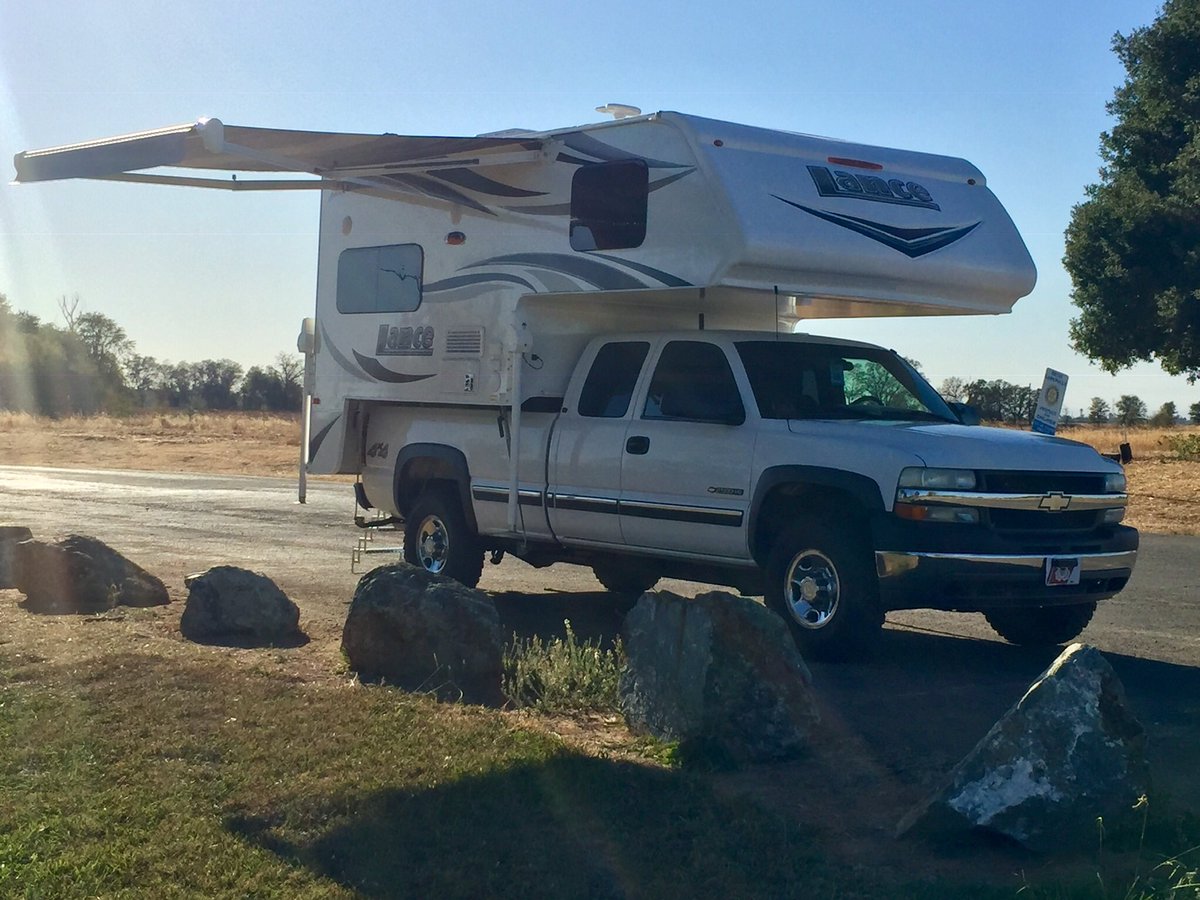 KA6PDY's tweet image. The future #MobileCommandPost. Just figuring out where to mount antenna’s and route coax. Most likely I’ll have to use a tripod system and not permanently mount an antenna(s).  #LiveLanceLife