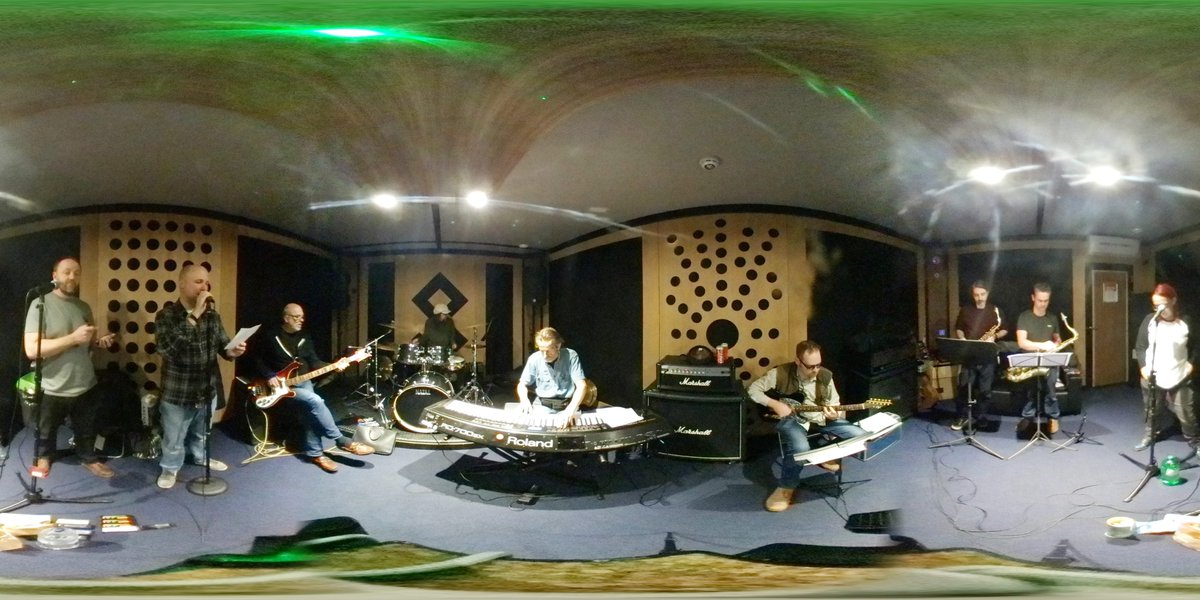 Rehearsal time @PirateStudiosUK jolietbluesband.co.uk/tickets/ 😎😎