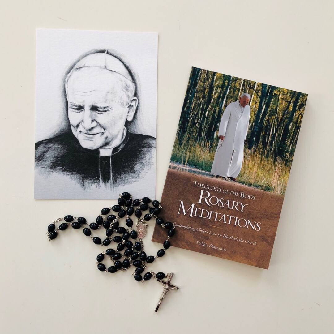 tobrosary's tweet photo. “Each mystery of the #Rosary, carefully meditated, sheds light on the mystery of man.” - #StJPII  
Our world needs the Rosary and #TOB now more than ever! https://t.co/f23eahFqZk
