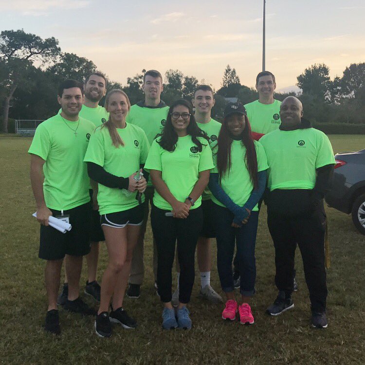 sports2change's tweet photo. Sports2Change teamed up with the UCF DeVos Sports Business Management Program on Saturday to volunteer at the HOWL-O-Ween Franklin’s Friends Event. This event had an amazing turn out, which helped raise $50,000 for local animal welfare! #Sports2Change #FranklinsFriends #UCFDeVos https://t.co/eNUG6aHpkN