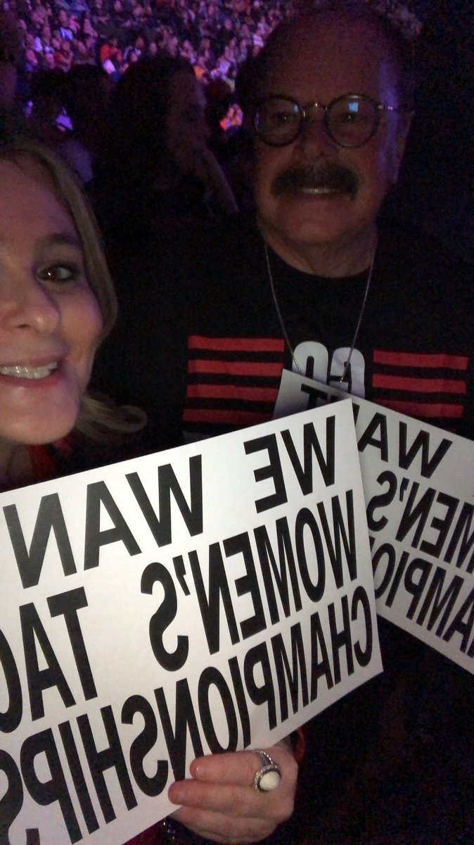 AshleeWhite23's tweet photo. We are here!!! @BellaTwins #wwe #wweevolution #nikkibella #domorefearless #WomensChampionship #BrieBella #briemode @NYCBLive https://t.co/AYFxKp6LSf