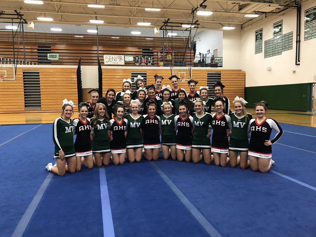 hd_cheerleading's tweet photo. Thanks for hosting the regional showcase @mtvernonmocheer !  We had a great time!
 Good luck Saturday at Regionals!  We’re cheering for you! https://t.co/9os2ays4n4