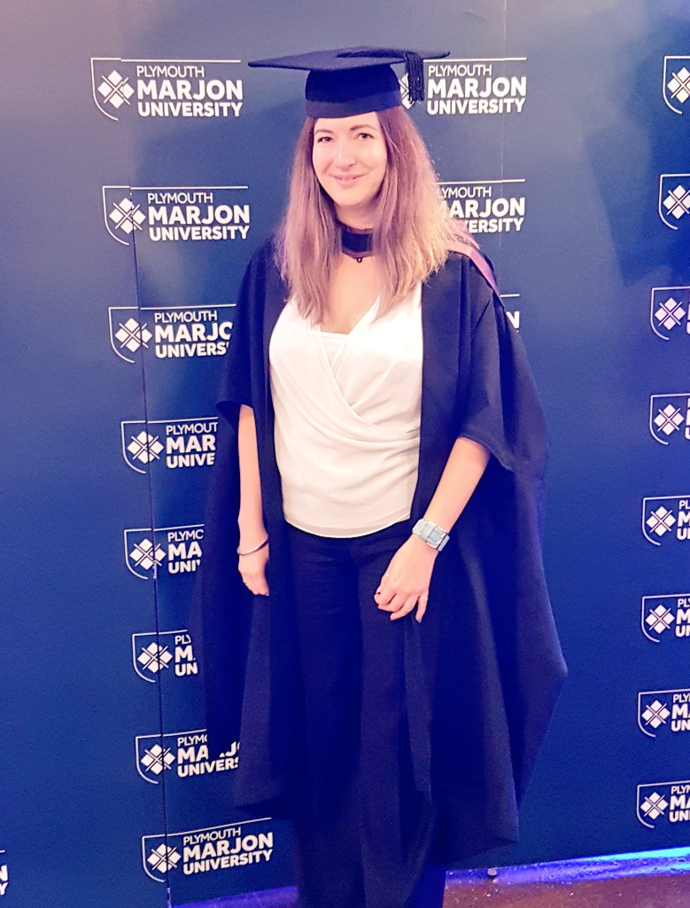 ms_lindsay_b's tweet image. Graduated with a Merit from my MA in Youth and Community Work on Friday. Proof that a research thesis can be written in 6 weeks with enough all nighters!! What to study next? #perpetualstudent #thirstforknowledge #exetergraduate #marjongraduate #stillunphotogenic