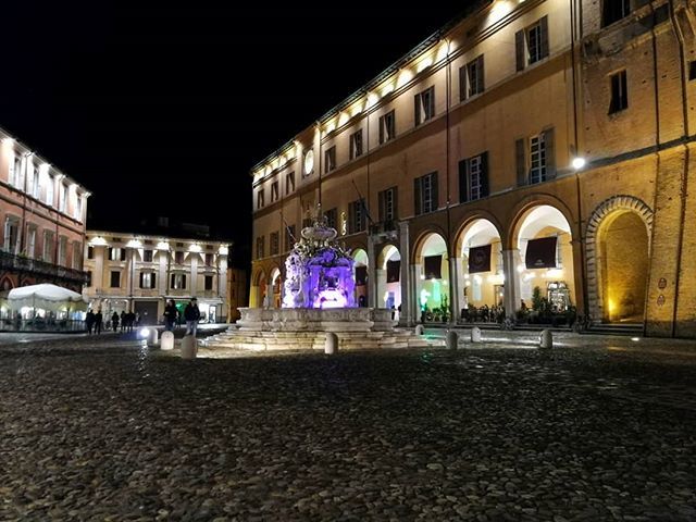 usychan's tweet photo. Fine della domenica e del weekend
•
•
•
•
•
•
•
•
#cesena #turismoer #ig_forlicesena #hellocesena #volgoforlicesena #volgoemiliaromagna #prettyromagna #cesenaturismo #dafareacesena #dafareinromagna #romagnamia #honor9 #photoshopexpress #piazzadel… https://t.co/Z9YQCiv3D2 https://t.co/A1gys8MkXR