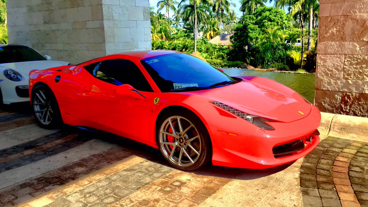 barisomj's tweet image. Naves de lujo en VIDANTA. 

—😎

#CuandoConectoCon #DomingoDeGanarSeguidores #MexicoGP #Acapulco #28Oct #AMáximaVelocidad #Acapulco