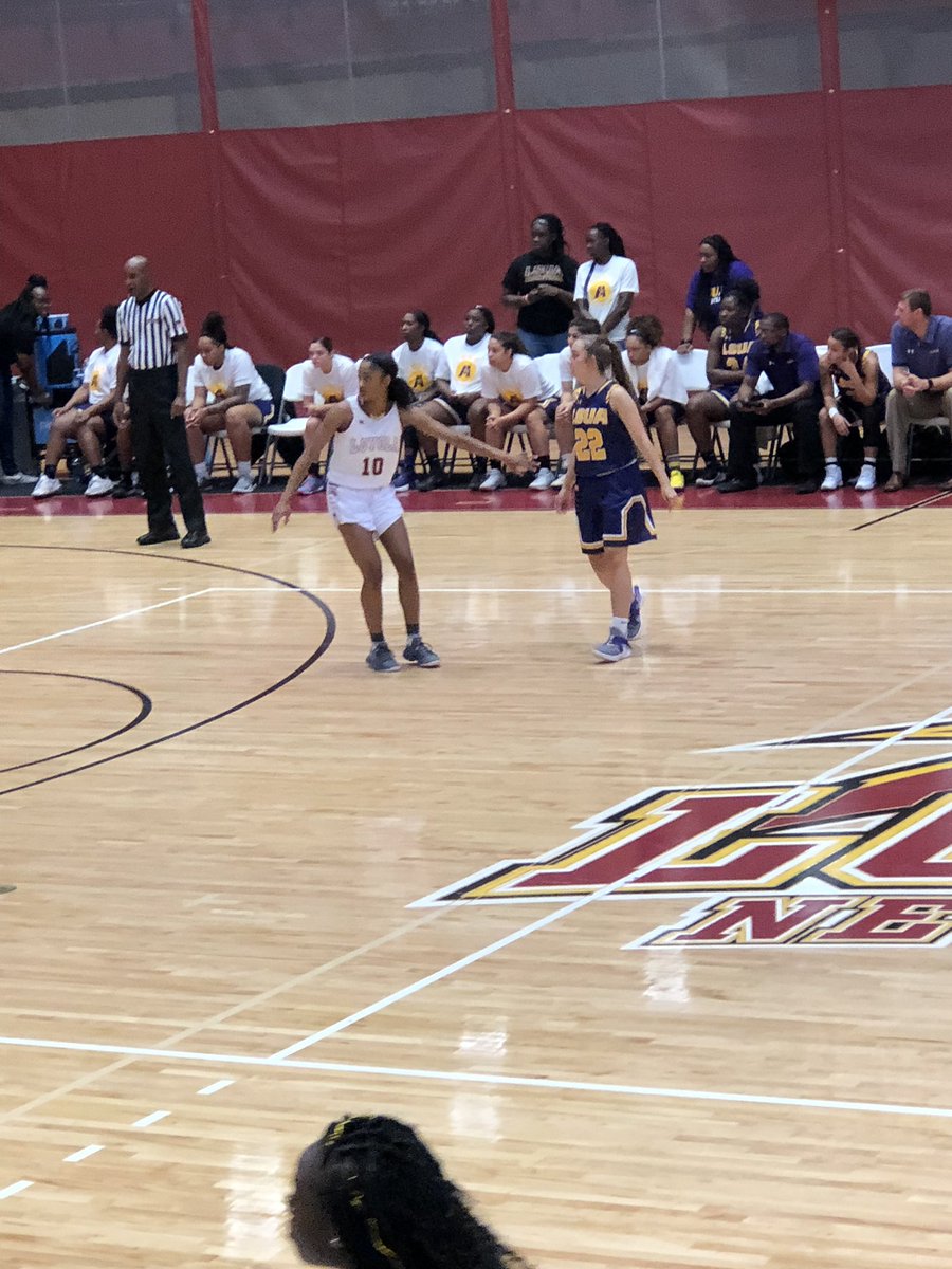 hansberrycoach's tweet photo. My baby played in her 1st collegiate game today!  I’m so proud of her. https://t.co/ey2PYbLQJZ