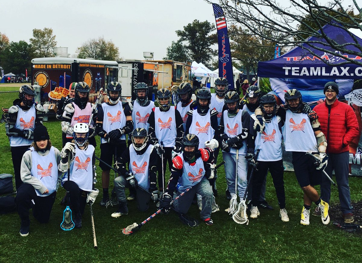 M_MLax's tweet photo. Obligatory (look it up) team photo for the moms! #MysteryMachine #BooBash #FallBall https://t.co/y0XHbc9V2o