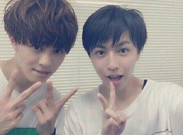 I love all bromance between Takuya and others members but i dunno why bromance between Takuya&Takashi more attract me..maybe because Takashi very love Takuya but Takuya always reject him..But we know right how tsundere Takuya..