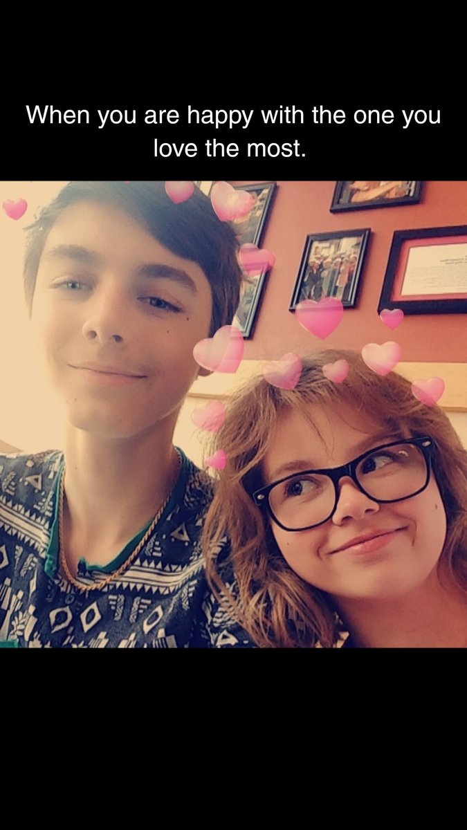 ASurdock's tweet image. Best boyfriend in the Galaxy, universe, space. 💙💙💚💚