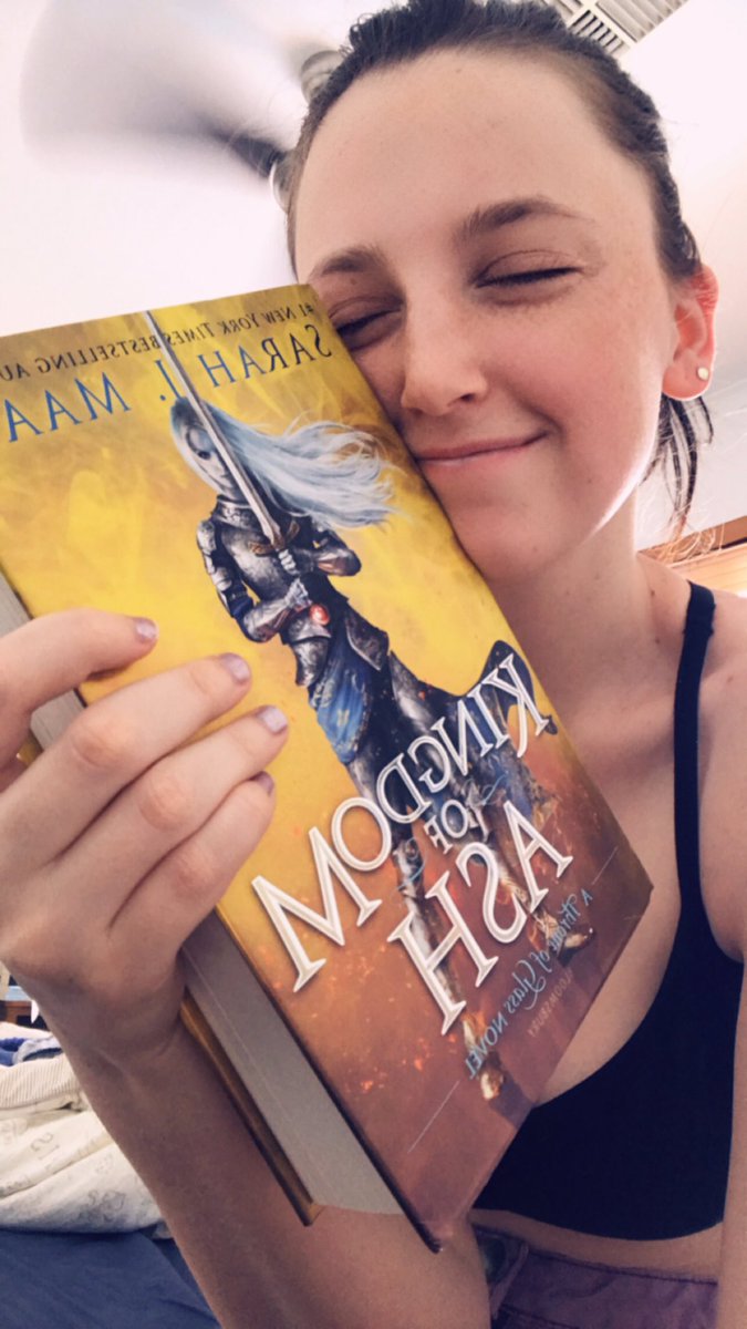 lvingherwasred's tweet photo. It’s only a week late ahh but look it I fiNALLY GOT KINGDOM OF ASH #KingdomOfMaas #KingdomOfAsh #KOA @SJMaas https://t.co/jea3odUzUA