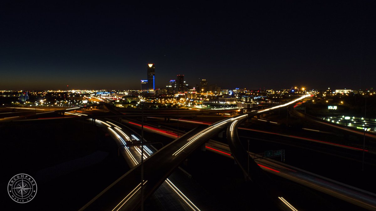 2explorers's tweet image. Oklahoma City as the Sun kisses her goodnight. @DowntownOKC
