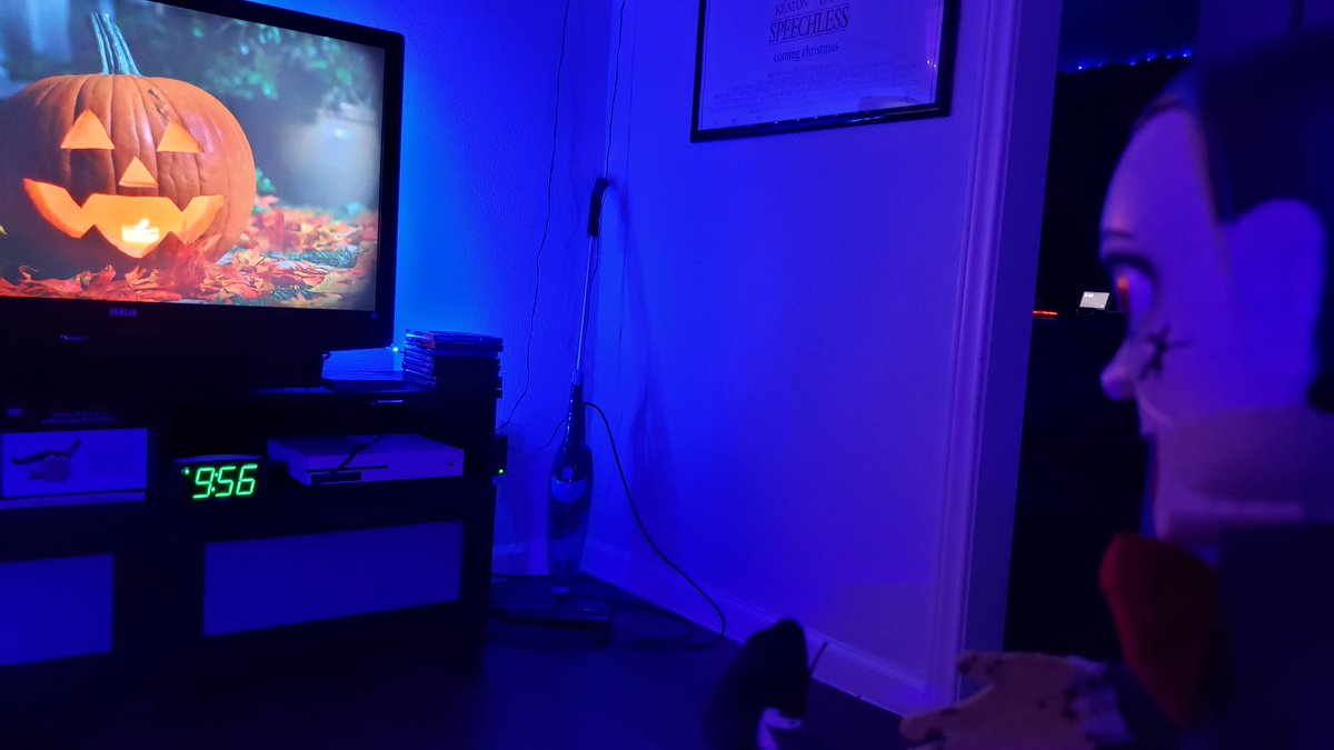 Carl the Zombie Ventriloquist Dummy (carlthedummy) Twitter