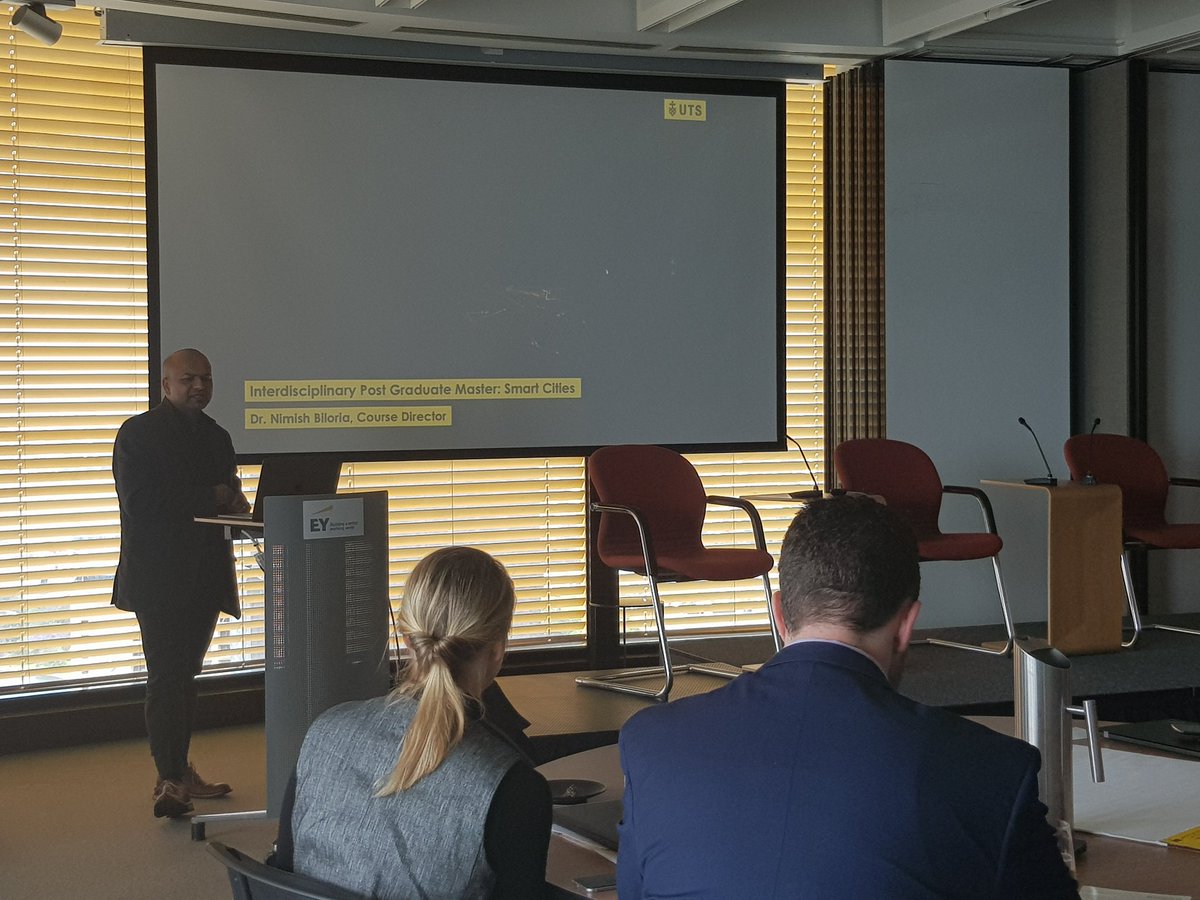 SCC_Innovators's tweet photo. We welcome Dr Nimish Biloria from UTS for the Smart Cities Masters Advisory Session @UTSEngage #smartcitiesweek #sccei https://t.co/HgTu9gX4oM