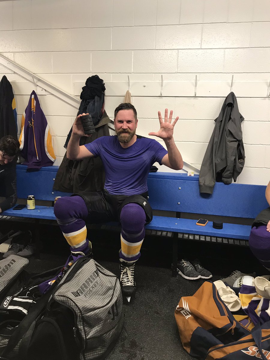 BarleyKings1's tweet photo. Not many players in league history can say they have scored 5 goals in a game. Happy b day Tahlon! @golfprohere @BlackieJWM  @justinmelnyk @SeaCaptin https://t.co/0W0xX5ymEP