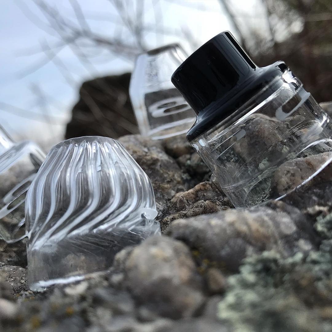 jenniferAlvarw's tweet image. #crowncap
#zioncap #compcap #bulletcap  4 caps made to take you to flavor Paradise 😋😋

Trinityglasshardware.com
 facebook.com/TrinityHardware

 #vaping#vapenation #vapecommunity #vapeporn#vapefam#vapeon#vapestars #vapeshop #vapegirls#vapetricks#vapestagram #instavape#vapelife#vape