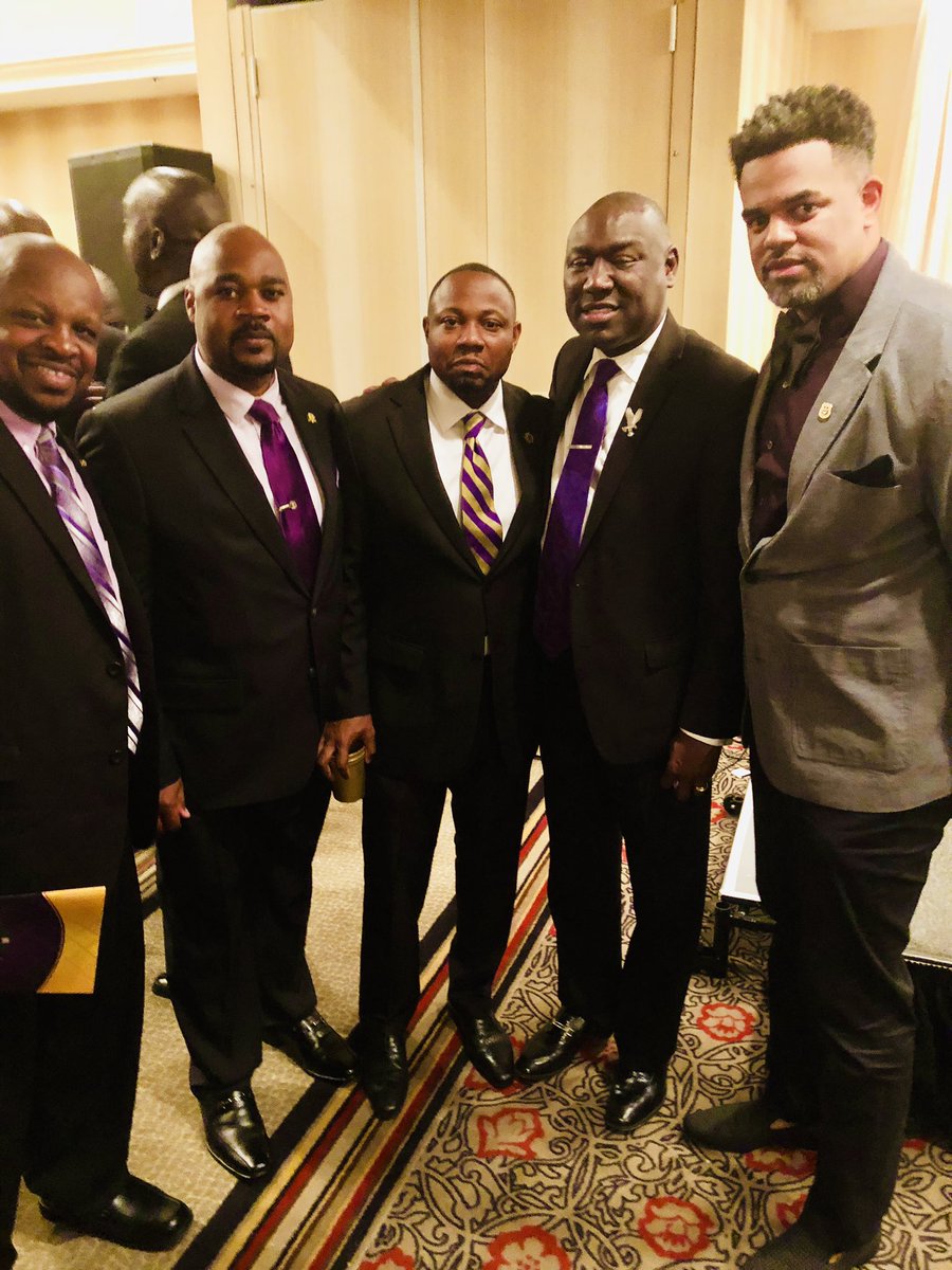 Jamestodd_Jr's tweet photo. Omega men are unequivocally movers and shakers!! Men of excellence that strive to promote Christian manhood and scholarship attainment. #EducatedMen #40thGB #Brothers https://t.co/jXP7bsLU5R