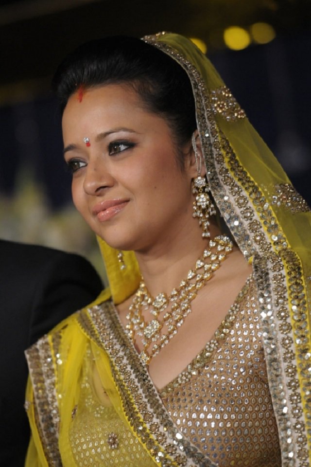 Wishing a very Happy birthday to Reema Sen garu!  