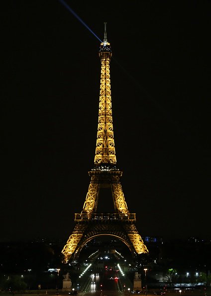 Max Lewis tweet media