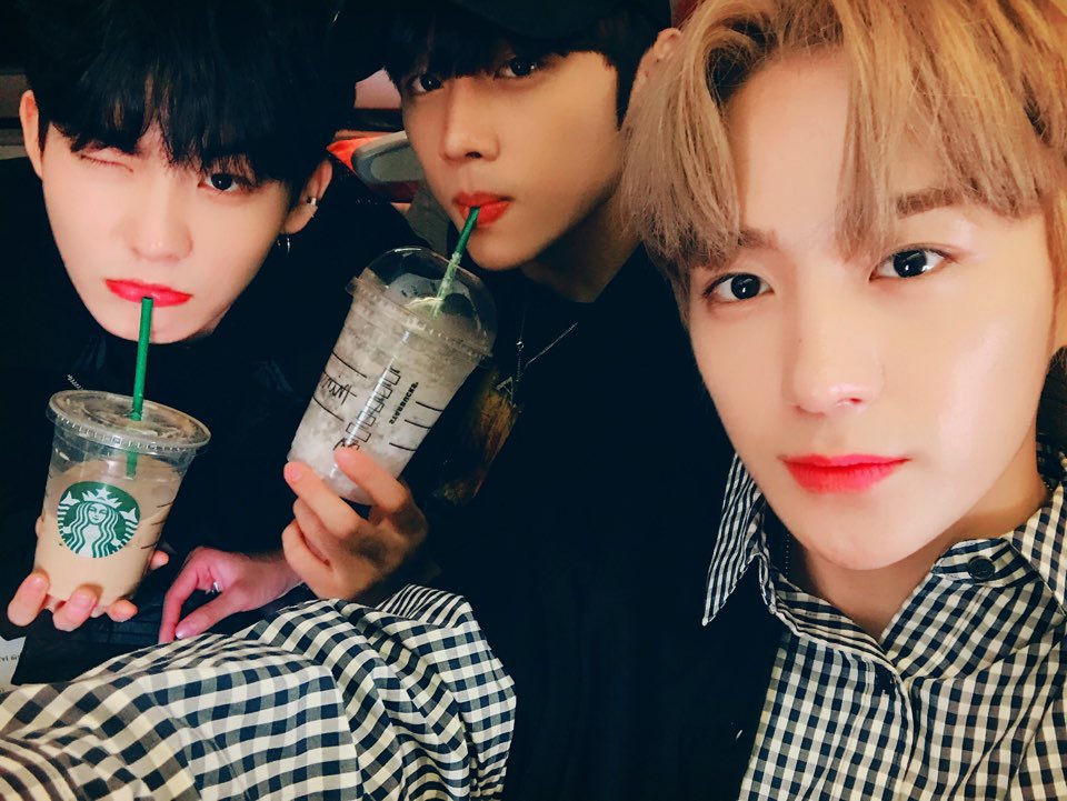 WE_THE_BOYZ's tweet photo. Bye Bye~~~~
Love you Philippines💕💕💕💕💕💕💕
Will come back soon~😊
#philippine
#선우
#현재
#활 https://t.co/WK34GTc2HT
