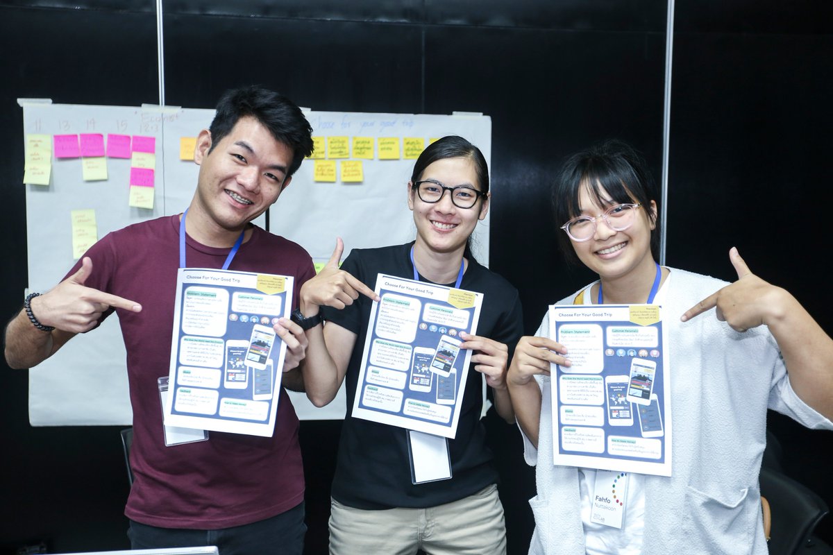 UNDPThailand's tweet photo. จบลงไปแล้วสำหรับกิจกรรม Youth Co:lab Thailand 2018! งานครั้งนี้ได้รวมคนรุ่นใหม่ที่มีความสามารถจากทั่วประเทศไทยเพื่อมาพูดคุยและมุ่งสร้าง สังคมที่มีการพัฒนาอย่างยั่งยืนไม่ทิ้งใครไว้ไว้เบื้องหลัง #iSupportSDGs #Innovation อ่านเพิ่มเติม: https://t.co/Bb6HVFrUxk @AirAsia https://t.co/a4ZibVVv6h