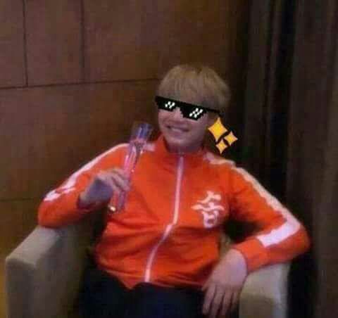 Daddy_Toxic18's tweet photo. @El_GringoHorace @SinuheJurado No tenia sífilis bro. 😒
Está se describía como una enfermedad que provocaba pústulas que cubrían todo el cuerpo, de la cabeza a los pies. Por eso decidi hacer un tratamiento que era la aplicación de mercurio en los pacientes enfermos.

#soylaonda #elnum1 #Cmasqtu

@SinuheJurado https://t.co/mQHmF1ZUIi