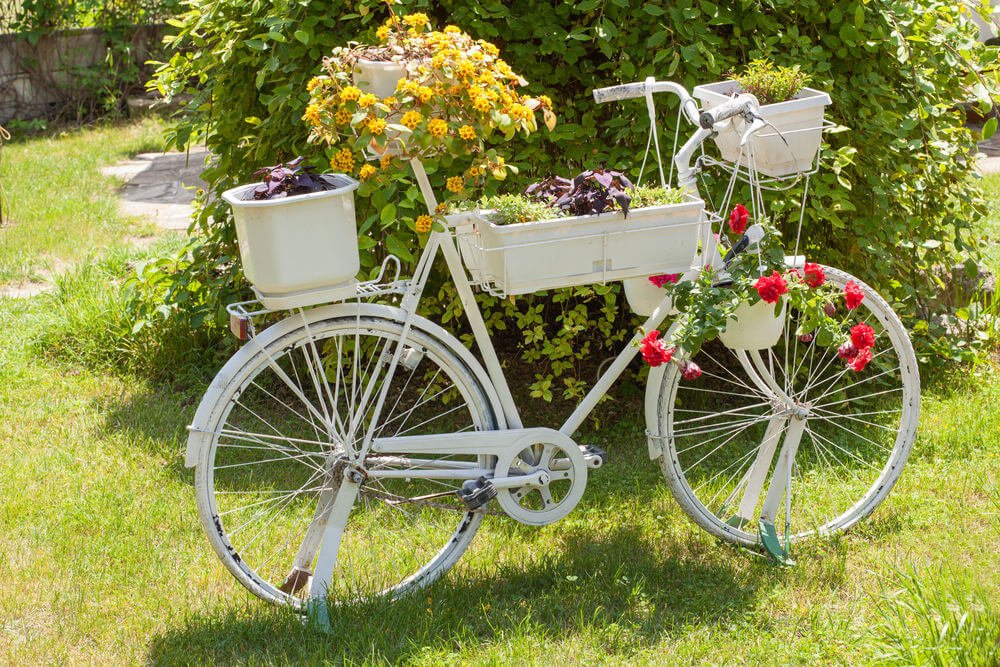 tulia_app's tweet photo. Flower Stand ideas for a Wedding Venue #MondayInspiration https://t.co/wk7W28Iztl