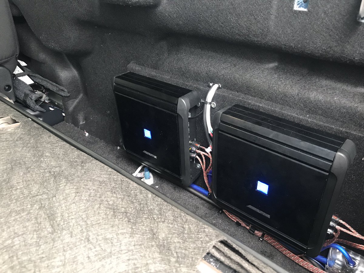 NextLevel407's tweet photo. Ford F-150 with 2 @AlpineUSA amps, @PioneerUSA flat subs in a custom down firing box under the back seats, then replaced all speakers with more Alpine. 

This truck is at the Next Level!

#ford #f150 #alpine #pioneer #sodo #nextlevel #nextlevel407 #orlandocustomaudio #orlando https://t.co/WioE92Naoh