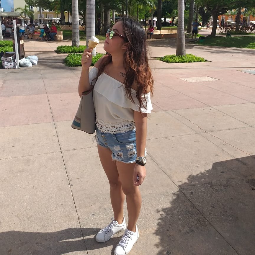 _iMeely's tweet photo. #NuevaFotoDePerfil https://t.co/ccGSz1Ddfc