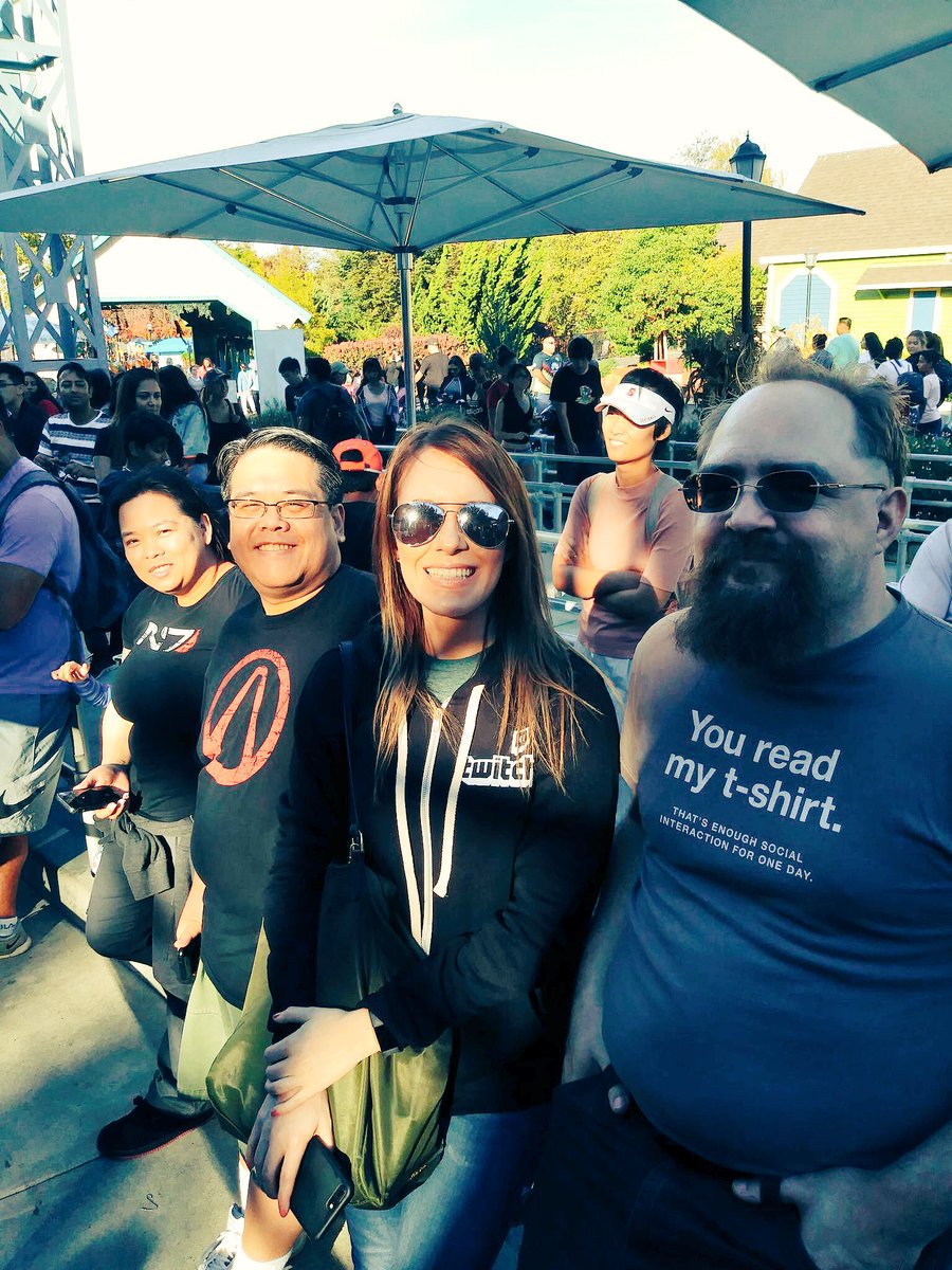 LadyLarani's tweet image. Guys I feel so loved. Thank you for the memories this weekend. I wish I could hug you all again one more time. You all made #TwitchCon the best. 

@Astara @size16s @TheSparrowsJour  @cypheroftyr @kessel_run @Mike_Laidlaw @timrwit @Gatchaman97 @PrettySmolCos @SherryRayne @zpleat