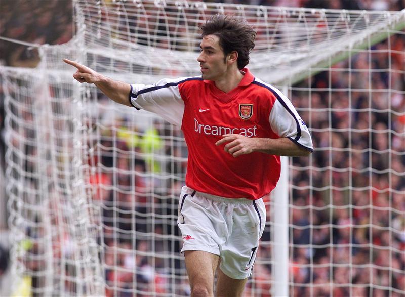  Games: 283  Goals: 85  Assists: 34 Trophies: 4 Invincible seasons: 1

Happy Birthday to Robert Pires! 