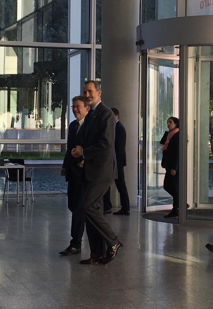 S.M. el Rey Don Felipe VI inaugura el XXI Congreso Nacional de la Empresa Familiar, uno de los principales foros económicos del país que en esta ocasión tiene como lema "Comprometidos con el futuro" y se celebra en <a href="/PalcongresVLC/">PalacioCongresosVLC</a>