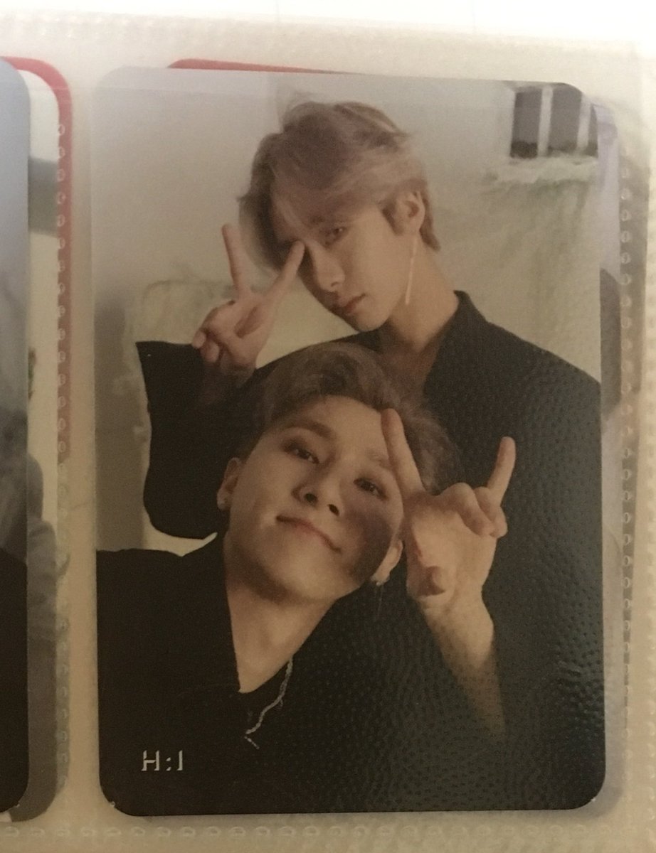 kiihy2's tweet photo. @MONSTA_X0301wh こちらとこちらの交換ということでしょうか？；； https://t.co/OgFZrPLYmF