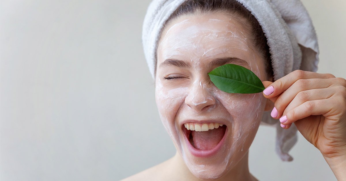 moellhausen's tweet photo. Personal care products: the role of #fragrances in a #scented #beauty. Read our latest blog post here: https://t.co/mLS2hD0OC4 https://t.co/QILPrvmiCB