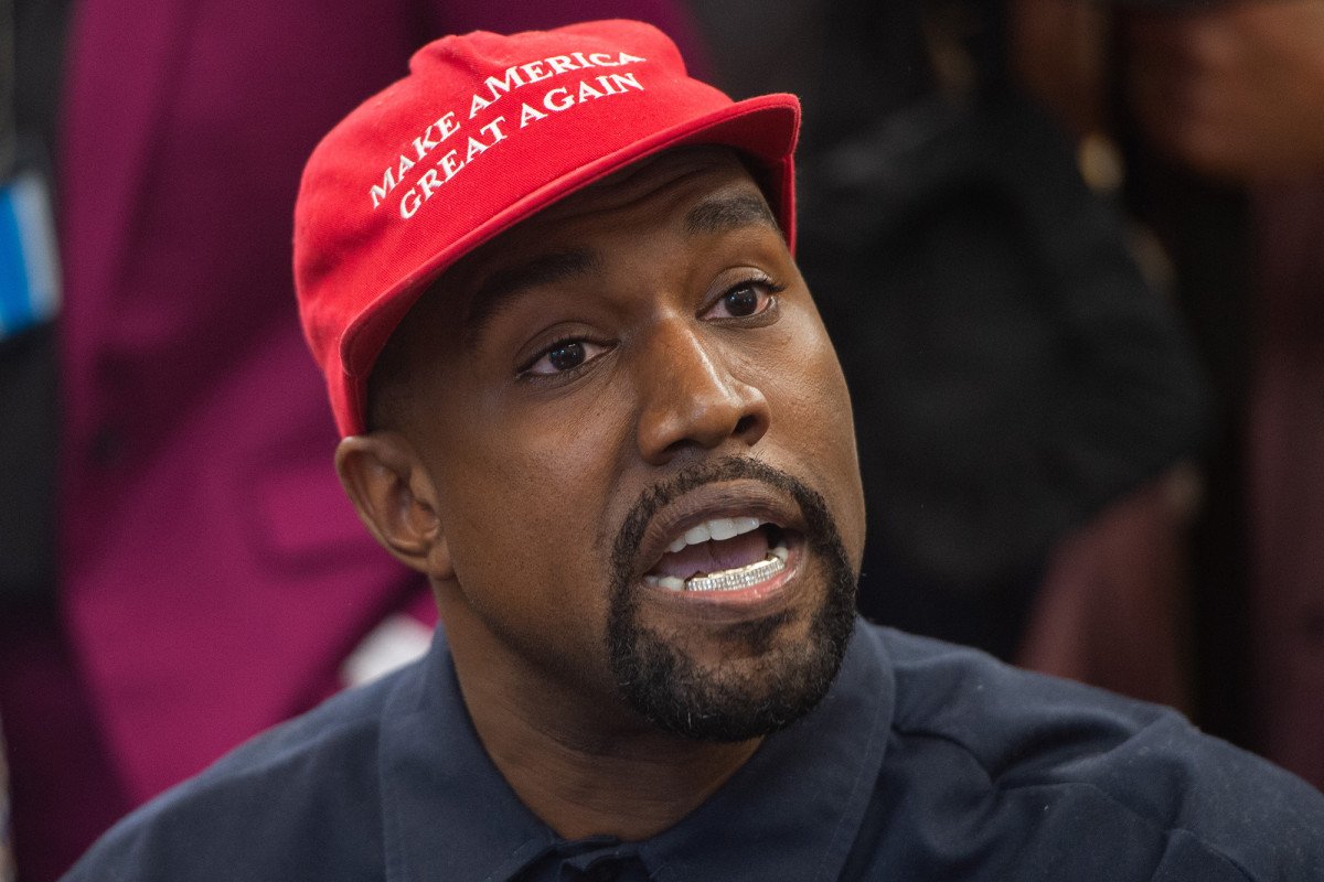 nypost's tweet photo. Kanye designed T-shirts urging black people to bail on Democrats https://t.co/5E7rXNg1T9 https://t.co/kcp4L0cNNx