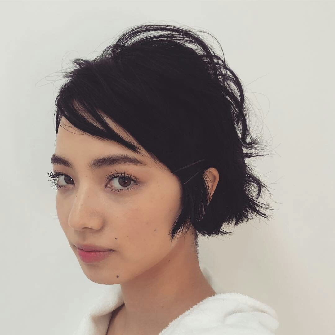 𝐌𝐈𝐋𝐊 小松菜奈様のお睫毛が長いよ 長すぎる 𝐌𝐈𝐋𝐊 小松菜奈様のお睫毛が長いよ 長すぎる